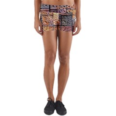 Wooden Blocks Detail Yoga Shorts by Sapixe