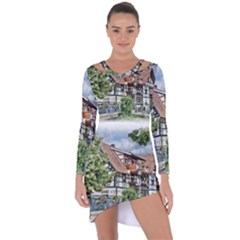 Homes Building Asymmetric Cut-out Shift Dress by Sapixe