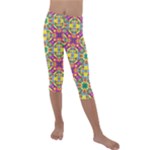 Triangle Mosaic Pattern Repeating Kids  Lightweight Velour Capri Leggings 