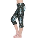 Seamless Pattern Background Black Capri Leggings  View3