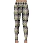 Doily Only Pattern Classic Yoga Leggings