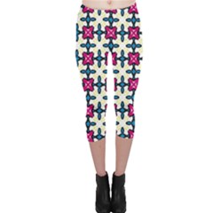Geometric Capri Leggings 