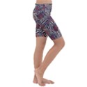 Zebra Chain Pattern Kids  Lightweight Velour Cropped Yoga Leggings View3