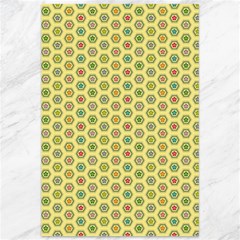 A Hexagonal Pattern Unidirectional Canvas 12  X 18 