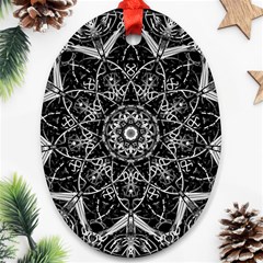 Black And White Pattern Oval Ornament (two Sides) by Sobalvarro