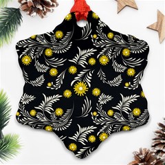 Folk Flowers Art Pattern Floral Abstract Surface Design  Seamless Pattern Snowflake Ornament (two Sides) by Eskimos