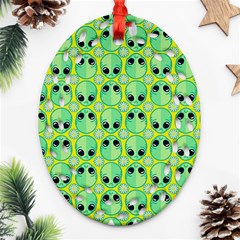 Alien Pattern- Oval Filigree Ornament (two Sides) by Ket1n9
